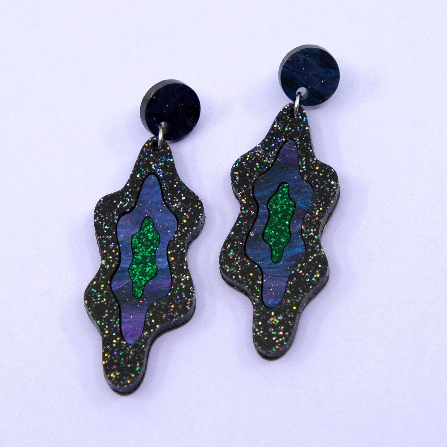 LELLIE MELTS // BLACK GLITTER & PURPLE GALAXY STUD